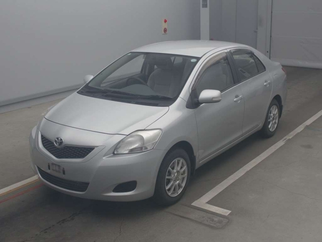 TOYOTA BELTA 2011