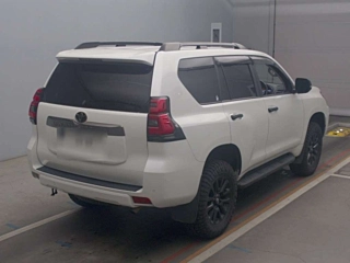 TOYOTA LAND CRUISER PRADO 2020