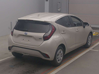 TOYOTA AQUA 2022