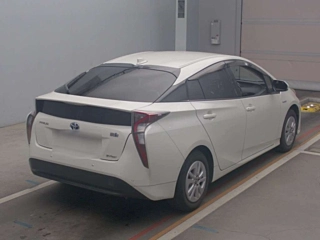 TOYOTA PRIUS 2016