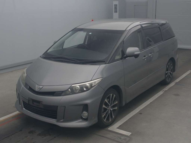 TOYOTA ESTIMA 2013