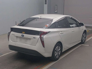 TOYOTA PRIUS 2016