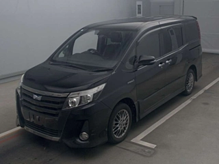 TOYOTA NOAH 2017