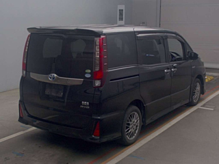TOYOTA NOAH 2017