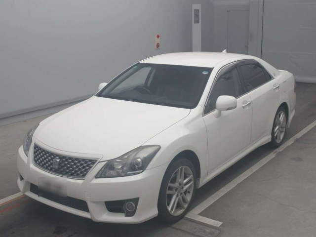 TOYOTA CROWN 2010