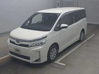 TOYOTA VOXY 2019