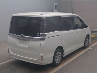 TOYOTA VOXY 2019
