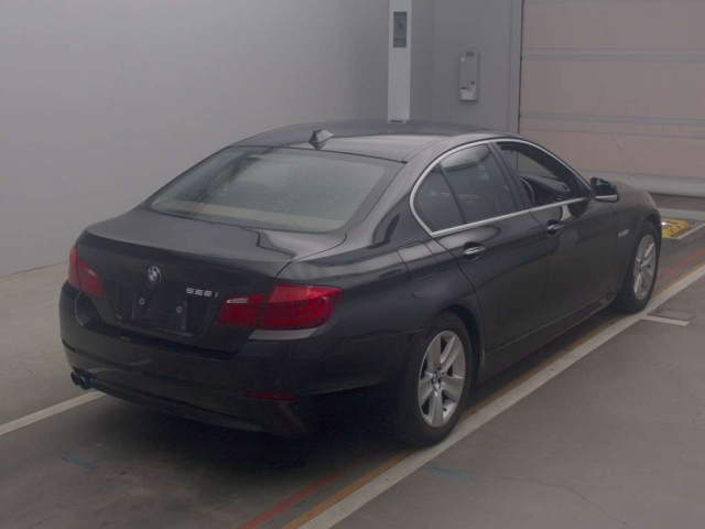 BMW 5 SERIES 2010