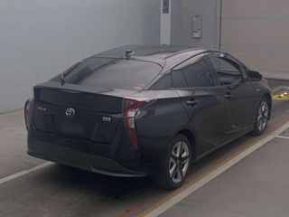 TOYOTA PRIUS 2017