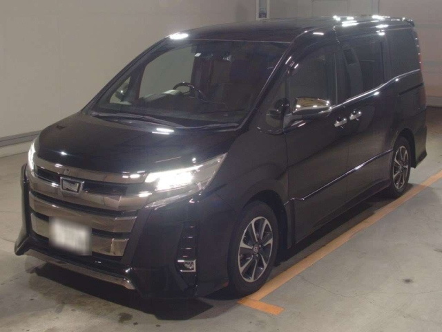 TOYOTA NOAH 2020