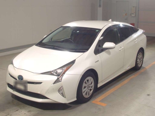 TOYOTA PRIUS 2018