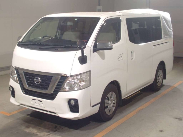 NISSAN CARAVAN 2020