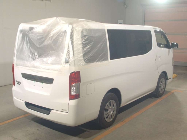 NISSAN CARAVAN 2020