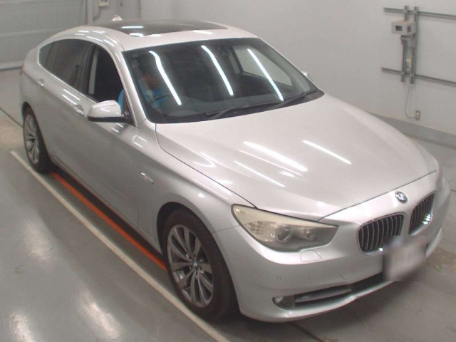 BMW 5 SERIES 2010