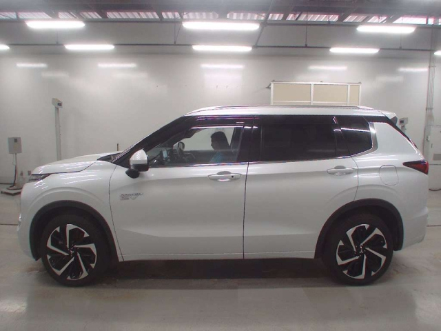 MITSUBISHI OUTLANDER PHEV 2022