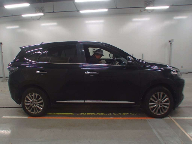 TOYOTA HARRIER 2016