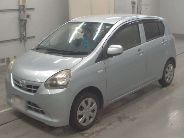 TOYOTA PIXIS EPOCH 2013