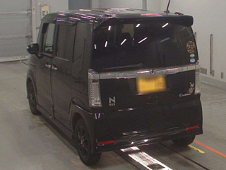 HONDA N BOX 2017