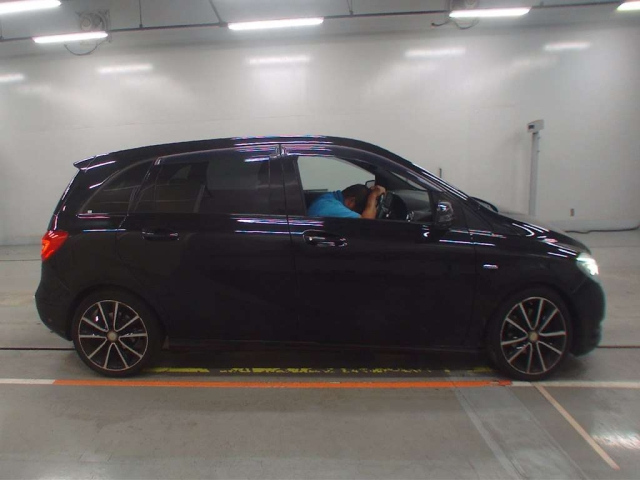 MERCEDES BENZ B CLASS 2012