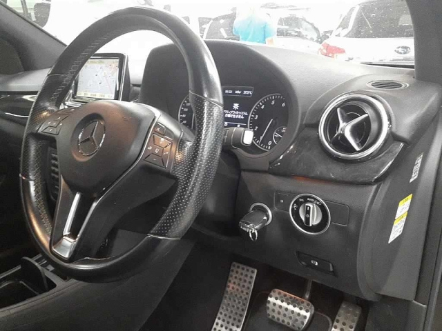 MERCEDES BENZ B CLASS 2012