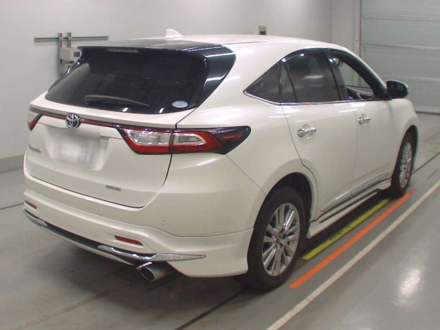 TOYOTA HARRIER 2018