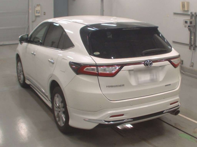 TOYOTA HARRIER 2018