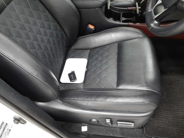 TOYOTA HARRIER 2018