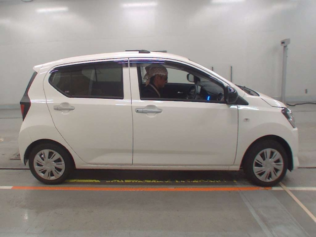 DAIHATSU MIRA E S 2020