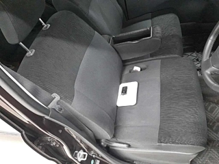 DAIHATSU TANTO 2011