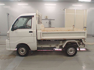 DAIHATSU HIJET TRUCK 2011