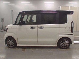 HONDA N BOX 2017