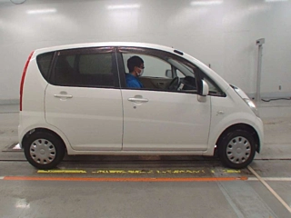 DAIHATSU MOVE 2009
