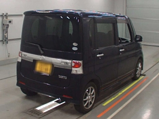 DAIHATSU TANTO 2008