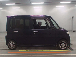 DAIHATSU TANTO 2008