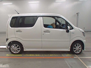 SUZUKI WAGON R 2024