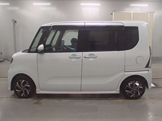 DAIHATSU TANTO 2022