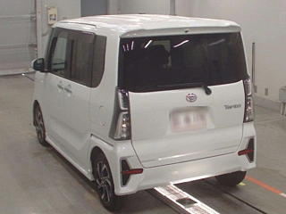 DAIHATSU TANTO 2022