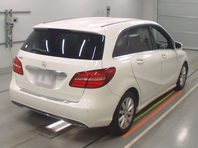 MERCEDES BENZ B CLASS 2015