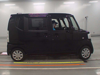 HONDA N BOX 2017