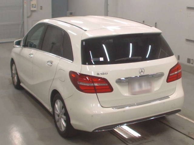 MERCEDES BENZ B CLASS 2015