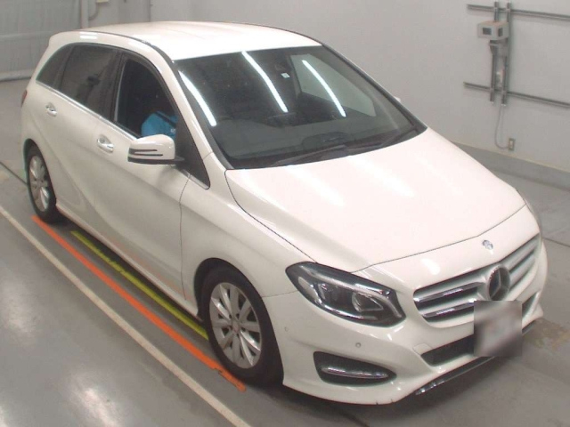 MERCEDES BENZ B CLASS 2015