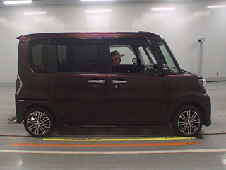 DAIHATSU TANTO 2017