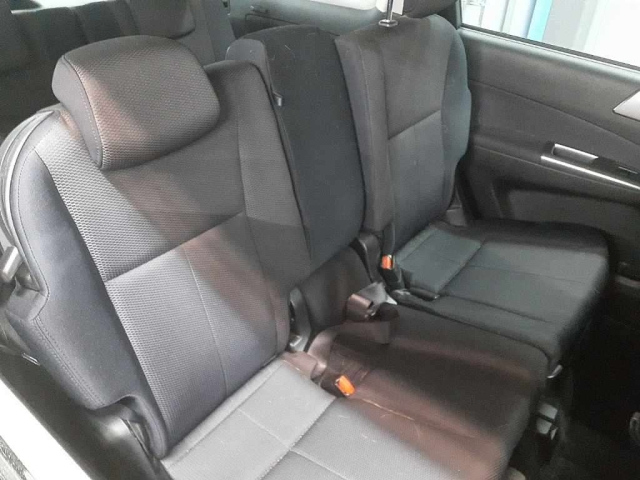 SUBARU EXIGA 2011