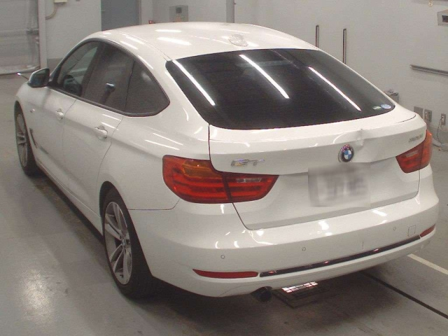 BMW 3 SERIES 2013