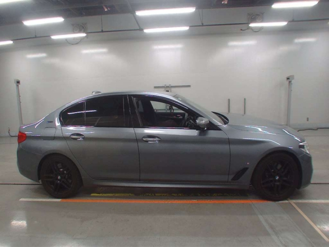 BMW 5 SERIES 2020