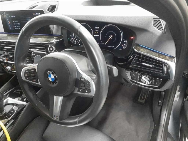 BMW 5 SERIES 2020