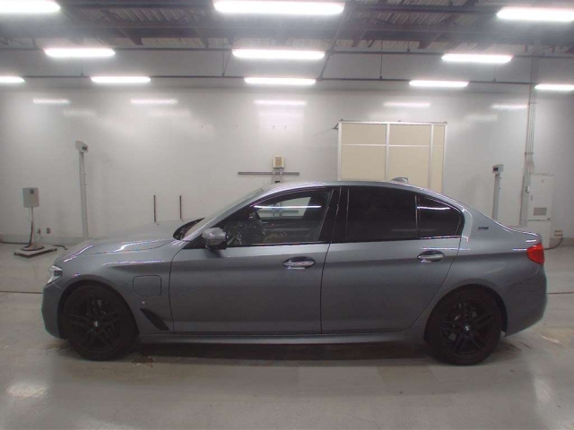 BMW 5 SERIES 2020