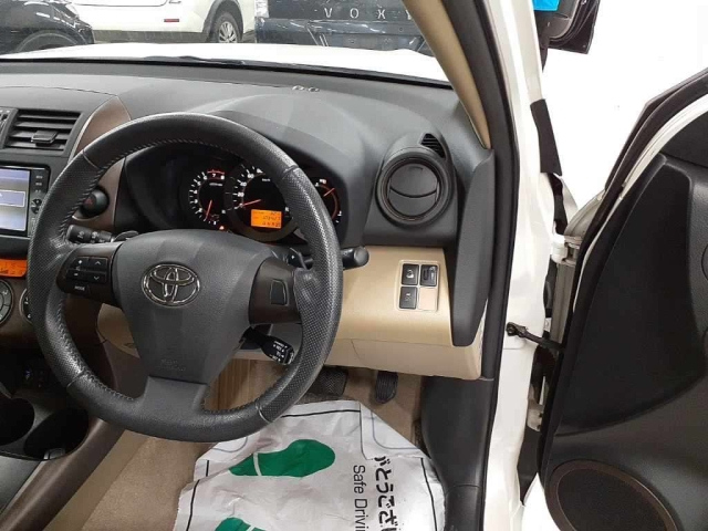 TOYOTA VANGUARD 2011