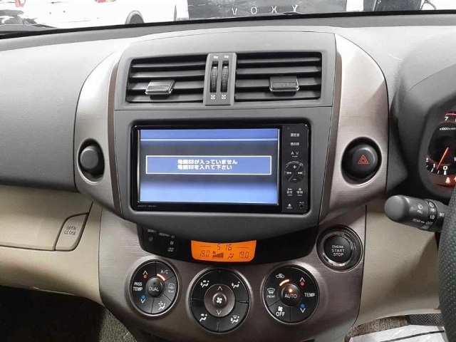 TOYOTA VANGUARD 2011