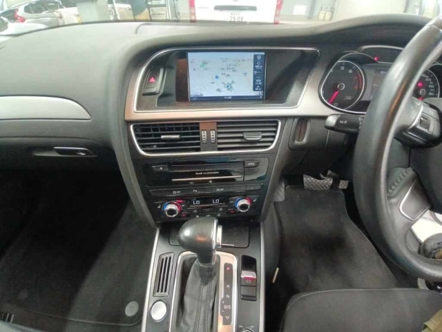 AUDI A4 2013